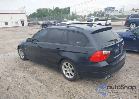 2007 BMW 328Xi z USA, uszkodzony, nr VIN WBAVT73547FV29193